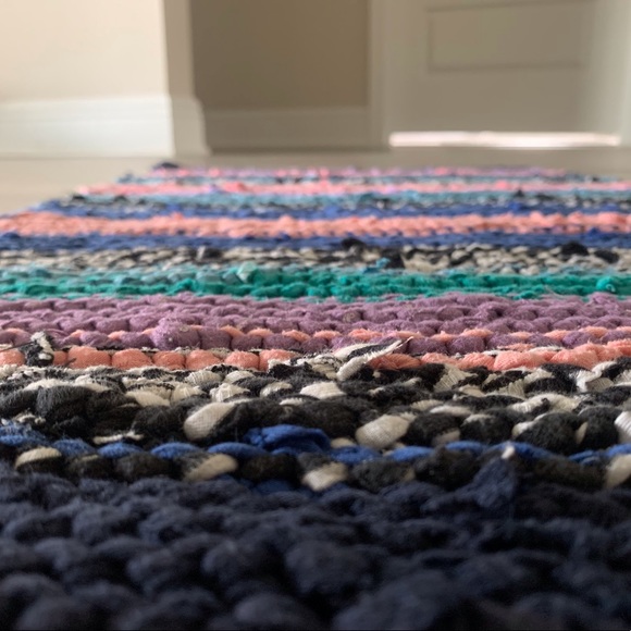 Rug. NWOT - Picture 6 of 10